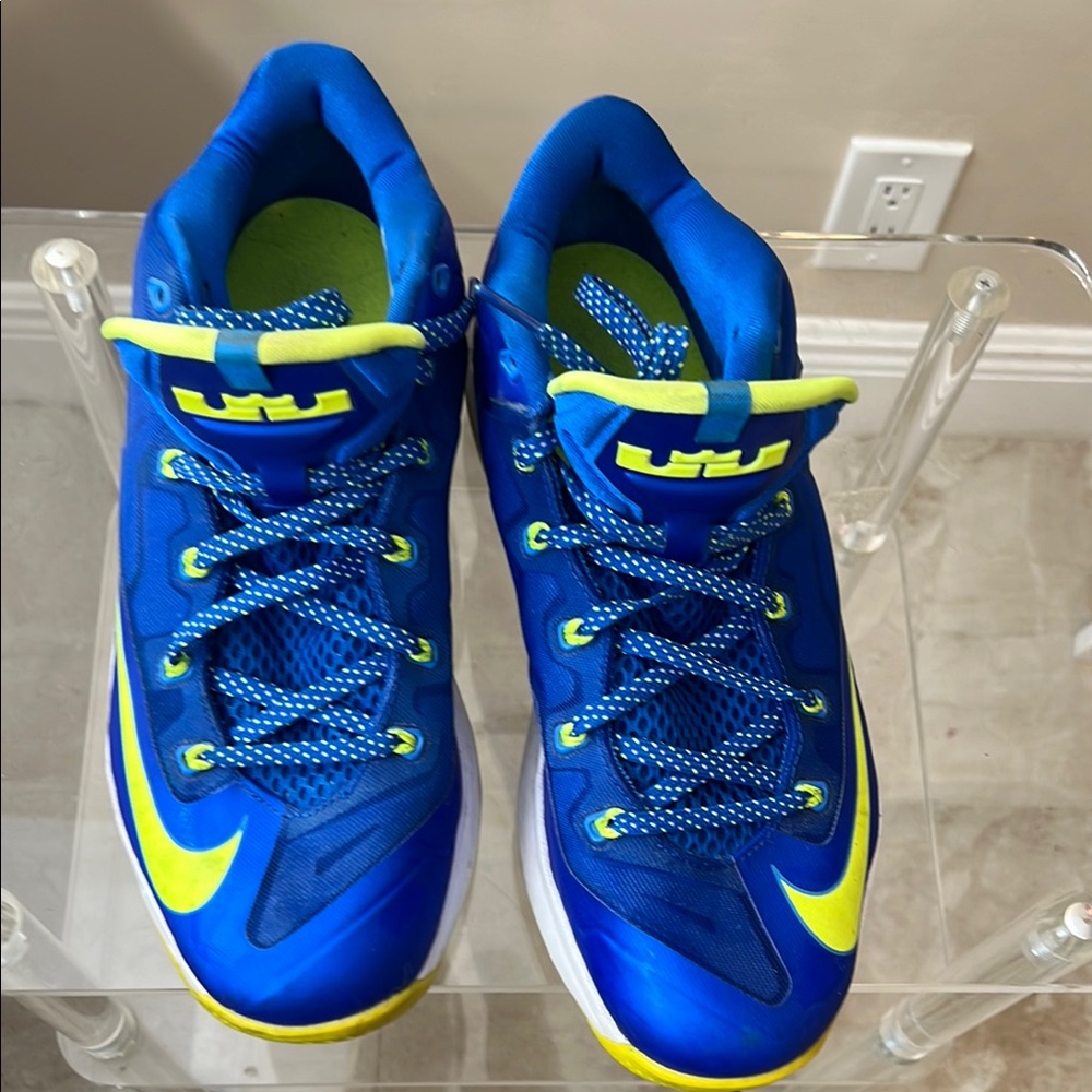 LeBron James Nike Men Blue and Yellow Sneakers with Padded Ankle Support - Picture 6 of 13